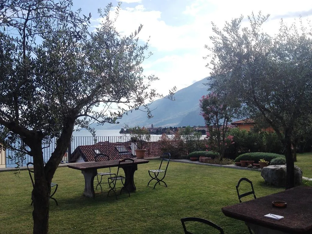 Crotto Regina Hotel Gravedona 3*,  Italy